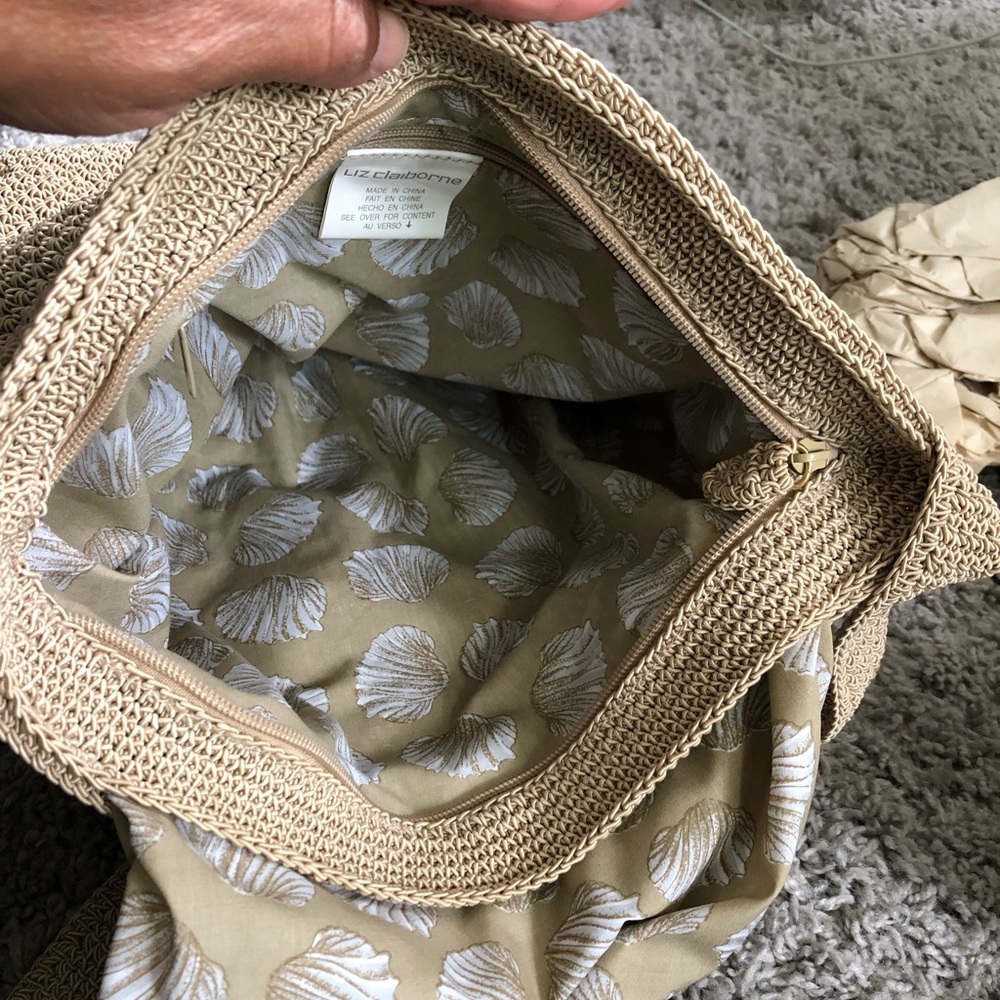 BNWT Lizclaiborne purse